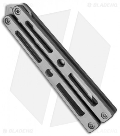 Kyle-Vallotton-Maverick-Customs-6-BHQ-79806-er-spine.jpg