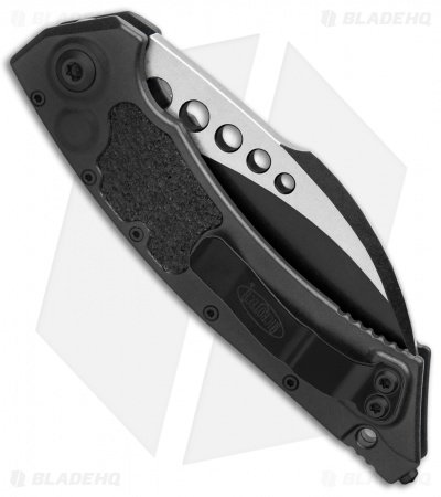 Microtech-hawk-black-tactical-auto-black-BHQ-117956-jr-side.jpg